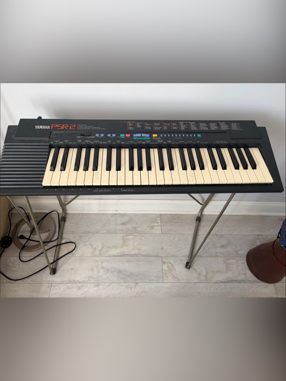 Yamaha Black Keyboard with Cream and Black Keys